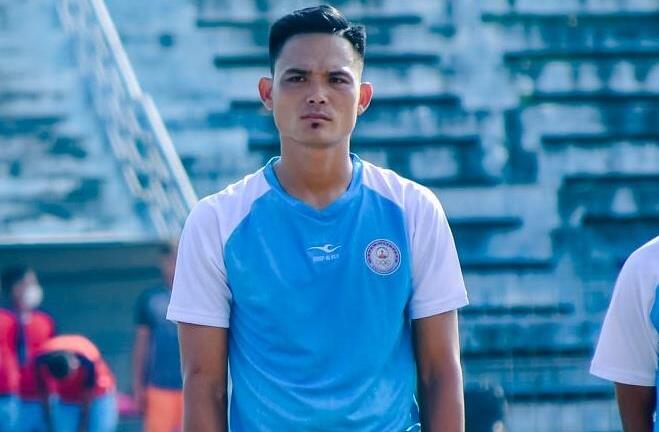 Treo giò 2 năm hậu vệ hành hung trọng tài ở giải hạng Nhì Quốc gia