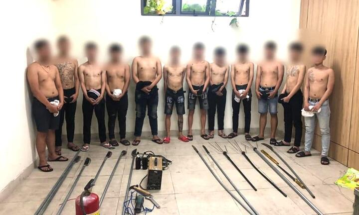 Đà Nẵng: 80 thanh, thiếu niên mang hung khí, hẹn nhau hỗn chiến trong đêm