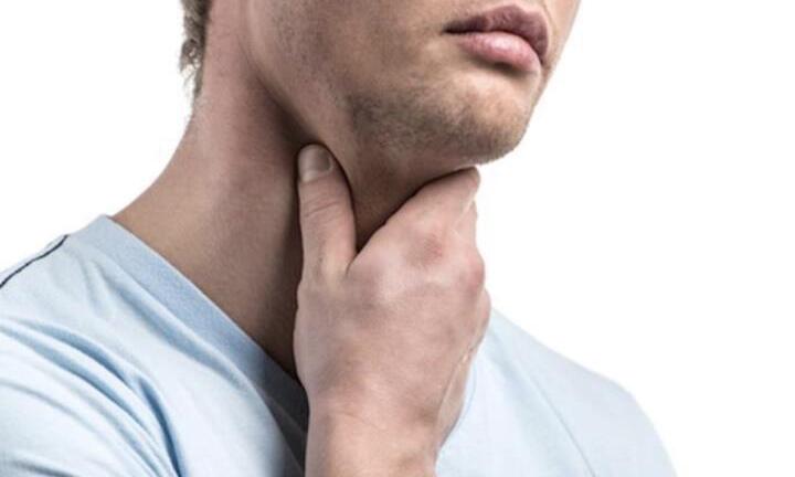 Đau họng kéo dài, đi khám phát hiện bị ung thư máu