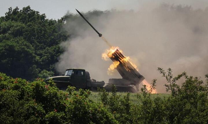 Thống đốc tỉnh Lugansk: Nga đánh sập cây cầu cuối cùng rời Severodonetsk