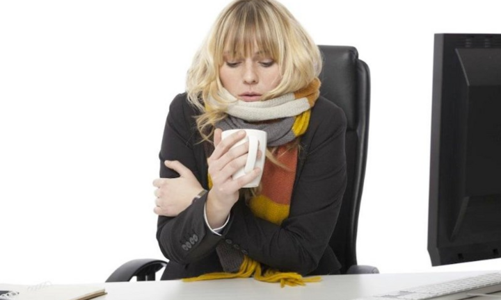 Tại sao nam giới thích để điều hòa lạnh sâu, còn phụ nữ thì không?