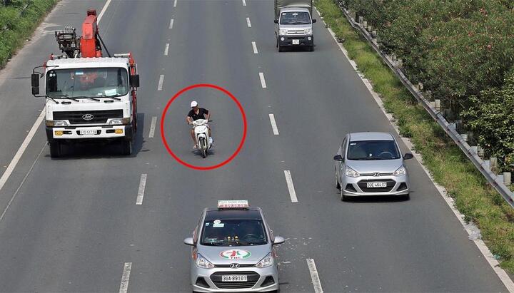 'Xe lớn bồi thường xe bé': Luật định tính, áp dụng tuỳ tiện