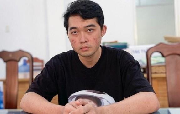 Khởi tố kẻ dụ dỗ hàng trăm sinh viên Cần Thơ đứng tên mua hàng trả góp