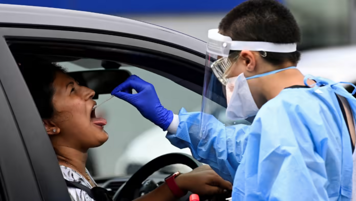 Australia đối mặt 'dịch bệnh kép'