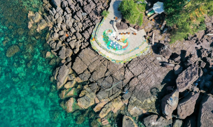 Mãn nhãn khung cảnh đảo thiên đường Hòn Thơm từ đài quan sát 360 độ Mắt đại bàng