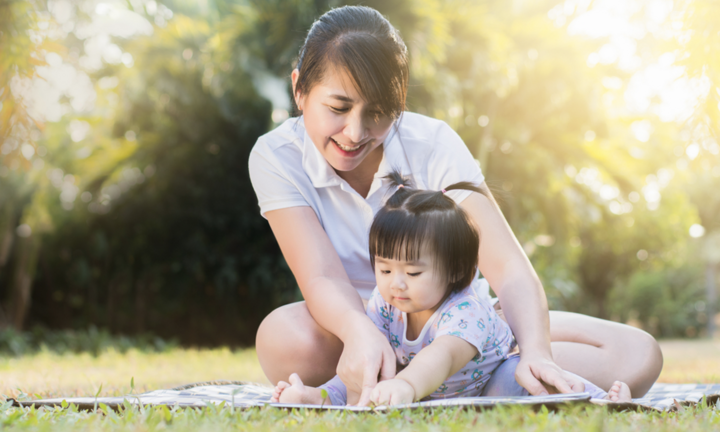 Trò chuyện với con thế nào giúp bé phát triển tư duy tối ưu?