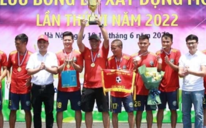 Đội UBND huyện Thanh Trì vô địch giải bóng đá Xây dựng mở rộng lần thứ VI