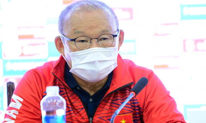 HLV Park Hang Seo nêu lý do khiến các cầu thủ Việt Nam thất bại khi xuất ngoại