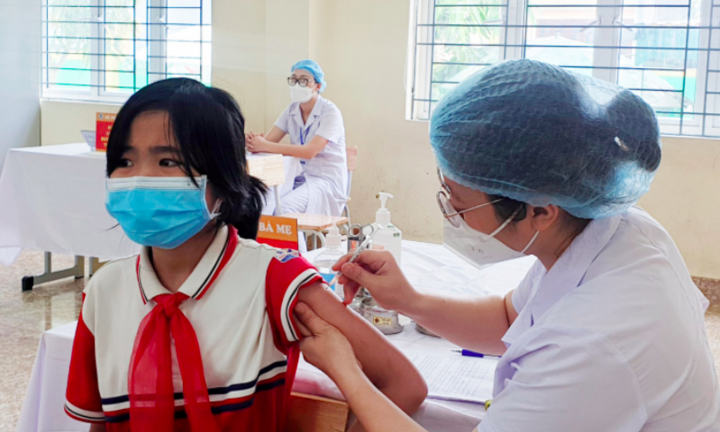 Vaccine COVID-19: Trẻ 5-11 tuổi tiêm mũi 2 cùng loại mũi 1