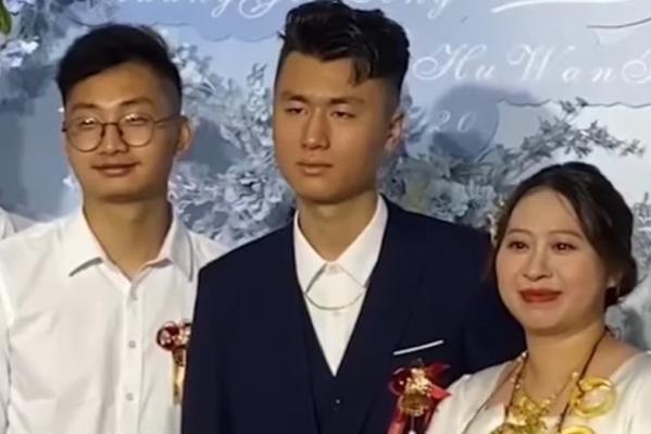 Chú rể trưng bộ mặt 'khó hiểu' suốt lễ cưới dù được nhà gái tặng 27 tỷ hồi môn
