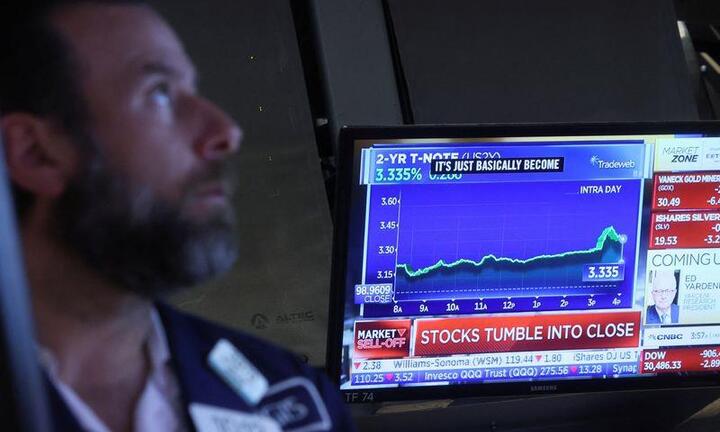 Giá dầu, chứng khoán thế giới đồng loạt giảm điểm