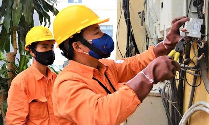 Nắng nóng gay gắt, Hà Nội lập kỷ lục mới về tiêu thụ điện