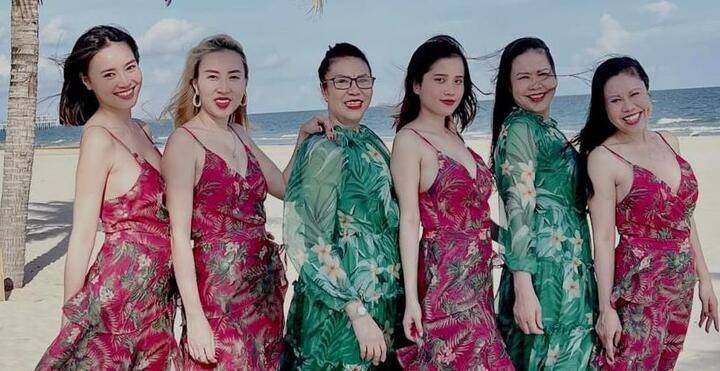 Ninh Dương Lan Ngọc khoe ảnh phụ huynh 'xì tin' đến bất ngờ