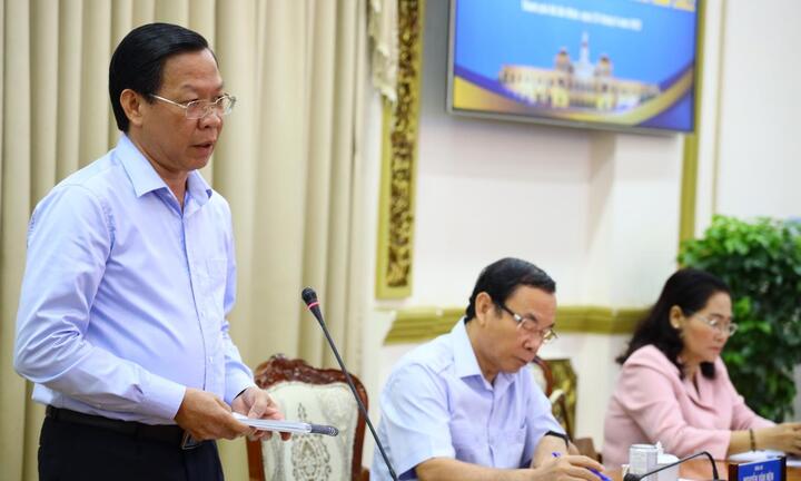 Chủ tịch TP.HCM Phan Văn Mãi: Thủ tục hành chính đang làm ách tắc dòng tiền
