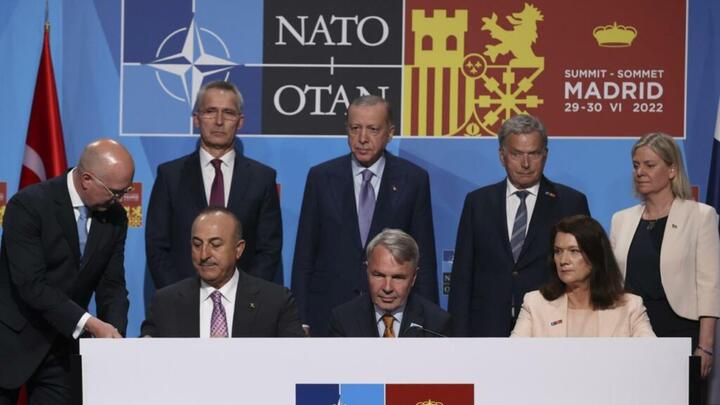 Thổ Nhĩ Kỳ bất ngờ 'bật đèn xanh' để Phần Lan - Thụy Điển gia nhập NATO