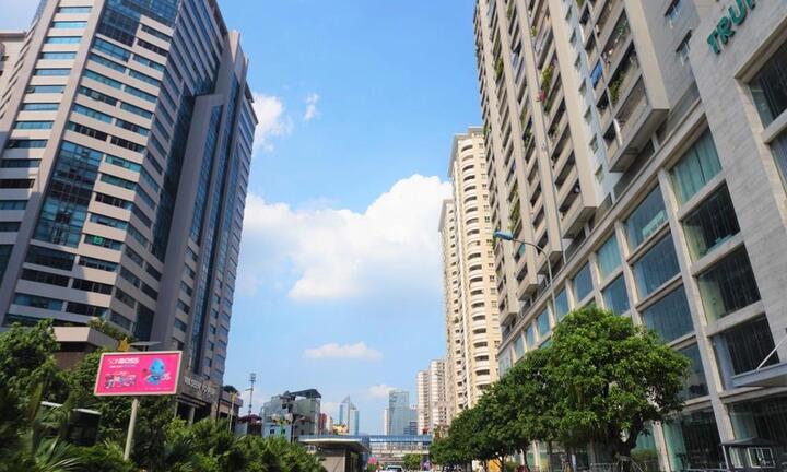 Hà Nội: Loạt chung cư ở đường Lê Văn Lương được nâng tầng trái quy định thế nào?