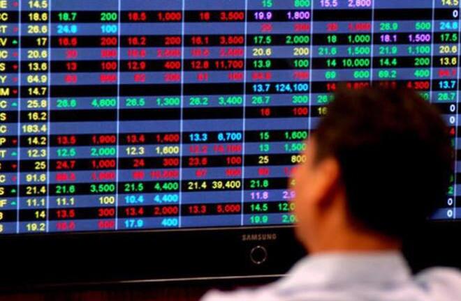 VN-Index đảo chiều ngoạn mục, tăng nhẹ sau khi mất hơn 20 điểm