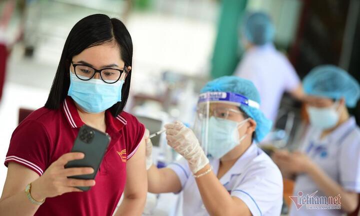 Vaccine COVID-19 sắp hết hạn có còn hiệu quả?