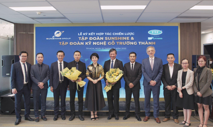 Sunshine Group ký kết hợp tác chiến lược với Tập đoàn Kỹ nghệ Gỗ Trường Thành