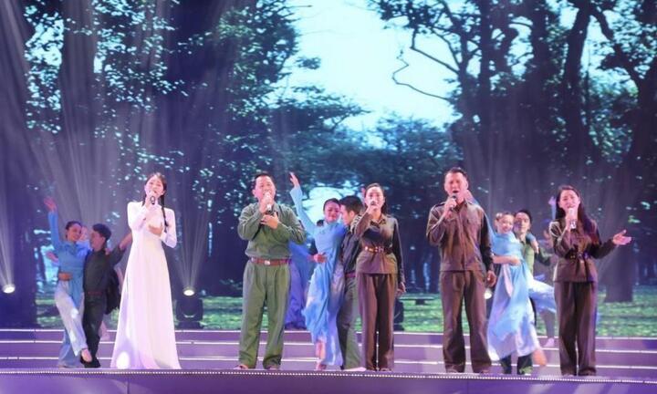 TP.HCM kỷ niệm 46 năm ngày chính thức được mang tên Chủ tịch Hồ Chí Minh