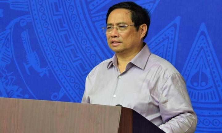 Thủ tướng: Vaccine vẫn là vũ khí quyết định trong phòng dịch COVID-19