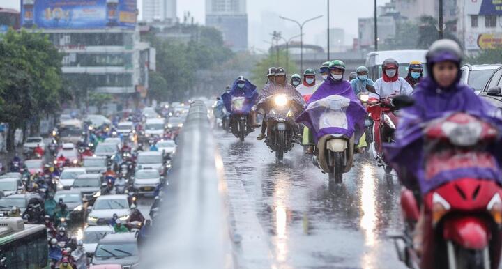 Thời tiết ngày 5/7: Bắc Bộ ngày nóng bức, chiều tối mưa dông