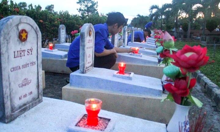 Đổi bia mộ liệt sĩ 'chưa biết tên': Giám đốc Sở LĐTB&XH Quảng Trị nói gì?
