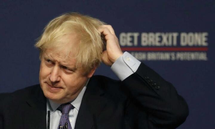 Sóng gió chính trường làm chao đảo nước Anh