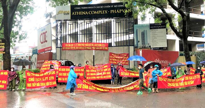 Video: Chủ đầu tư Athena Complex Pháp Vân chậm giao nhà, khách mua kêu cứu