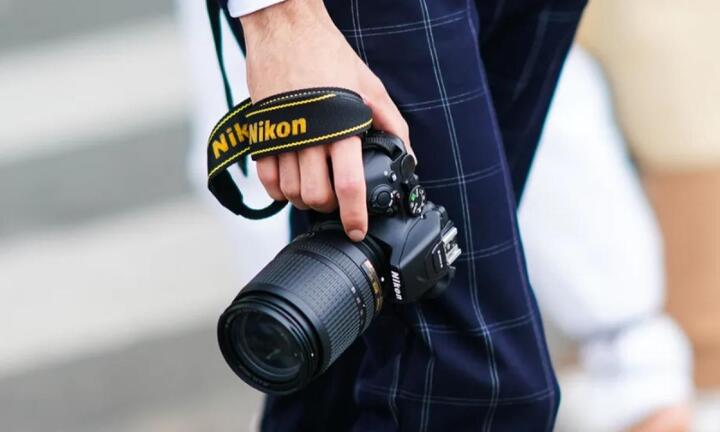 Nikon từ bỏ thị trường máy ảnh SLR