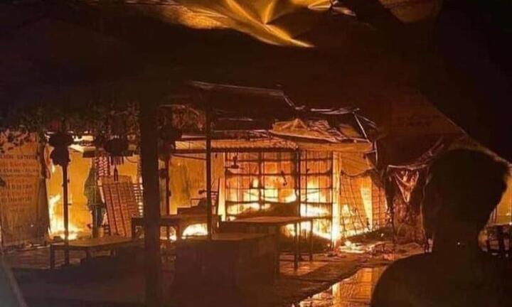 Video: Hiện trường vụ cháy khiến 120 gian hàng bị thiêu rụi ở Bắc Ninh