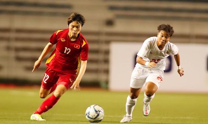 HLV Mai Đức Chung: 'Bất ngờ vì tuyển nữ Việt Nam thắng Myanmar tới 4-0'