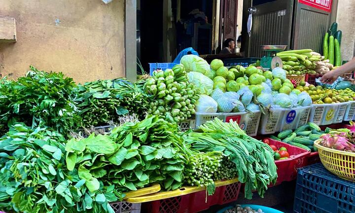 Giá tăng chóng mặt: Vừa ra đến chợ đã hết sạch tiền