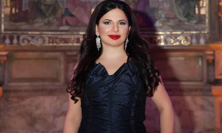 'Nữ hoàng tiền số' đang bị truy nã sống xa hoa thế nào?