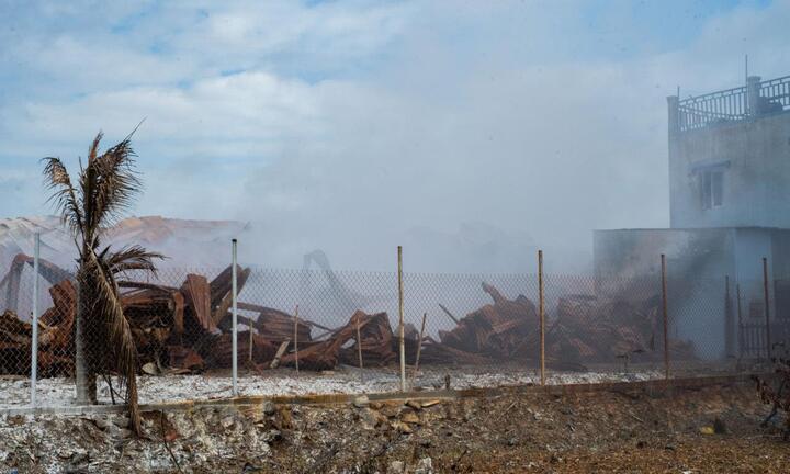 Nhiều người trả phòng, rời nhà tìm nơi ở tạm sau vụ cháy kho hóa chất ở TP.HCM