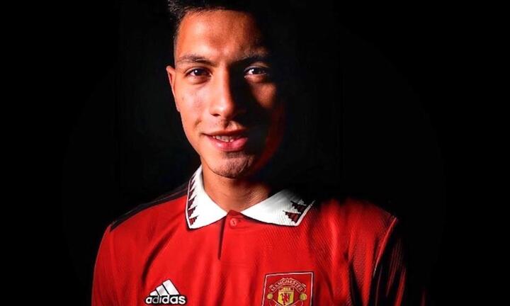 Man Utd công bố hợp đồng bom tấn Lisandro Martinez