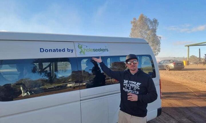 Du lịch kết hợp hiến tinh trùng, người đàn ông 22 con gây tranh cãi 