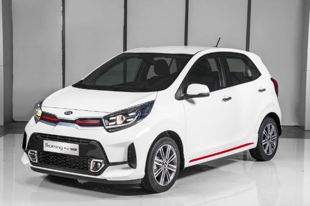 Ô tô vẫn khan hàng trong tháng Ngâu