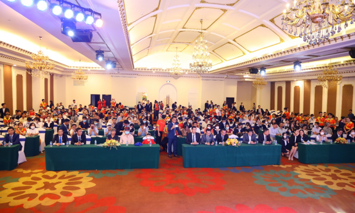 Elite Town cháy giỏ hàng trong ngày mở bán