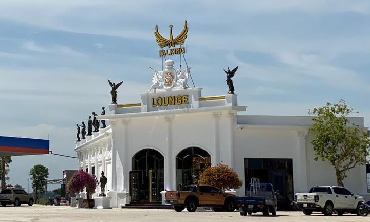 Điều tra vụ nổ súng tại quán bar vừa khai trương khiến 5 người bị thương