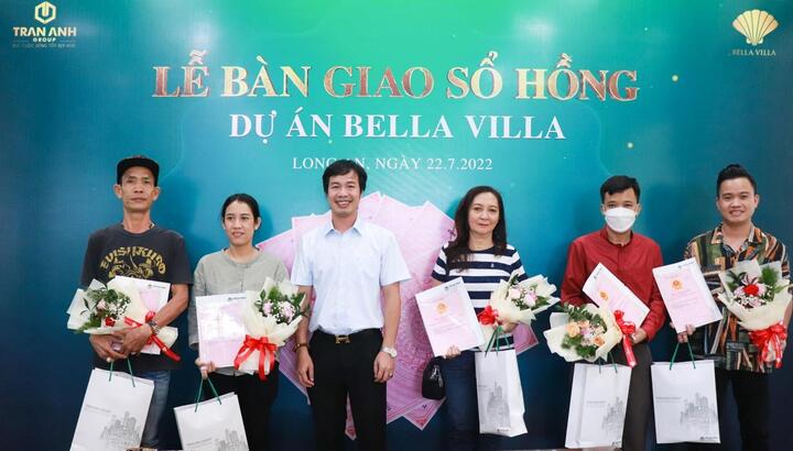 Trần Anh Group bàn giao sổ hồng dự án Bella Villa