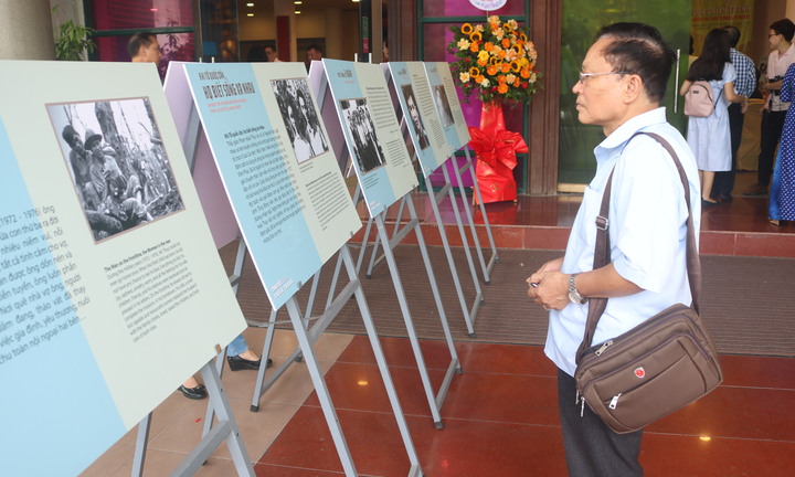 Thư tay xúc động trong triển lãm 'Tình yêu qua chiến tranh'