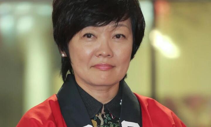 Xe chở phu nhân cố Thủ tướng Abe gặp tai nạn