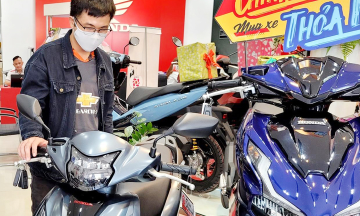 Khó mua xe tay ga, nhiều người chuyển qua xe số