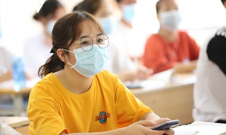 Điểm sàn xét tuyển Đại học Thương mại từ 13 điểm trở lên