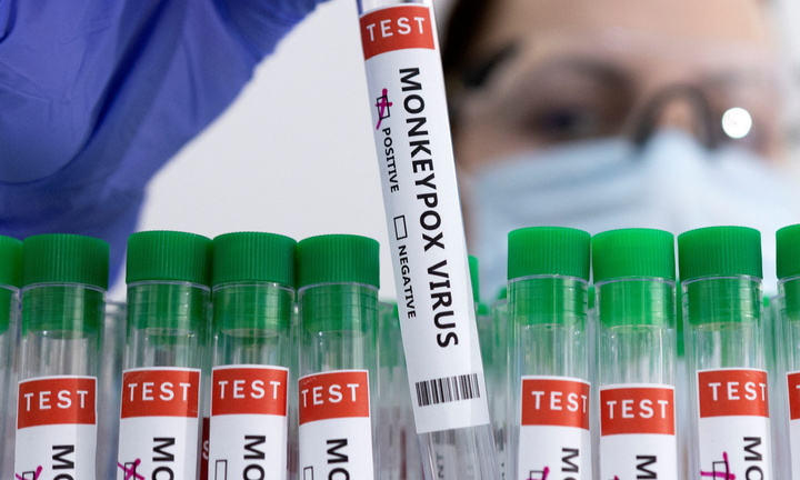 Cơn 'khát' vaccine đậu mùa khỉ của dân Mỹ