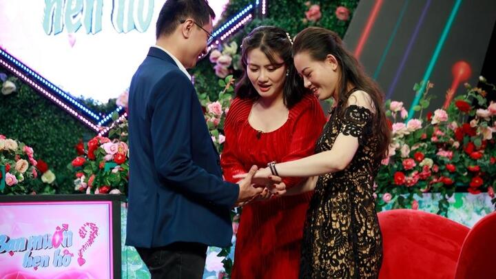 Hát tặng ca khúc 'Tình yêu diệu kỳ', chàng trai khiến cô giáo tiếng Anh mở lòng