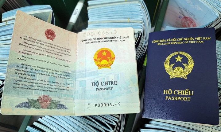 Việt Nam - Đức tìm giải pháp tháo gỡ vấn đề cấp thị thực cho hộ chiếu mẫu mới