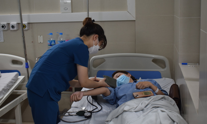 Nhập viện vì tự mua thuốc điều trị cúm