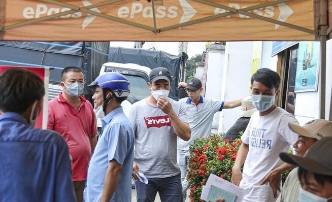 Nhiều tài xế đi hàng trăm km vẫn không hủy được thẻ ePass